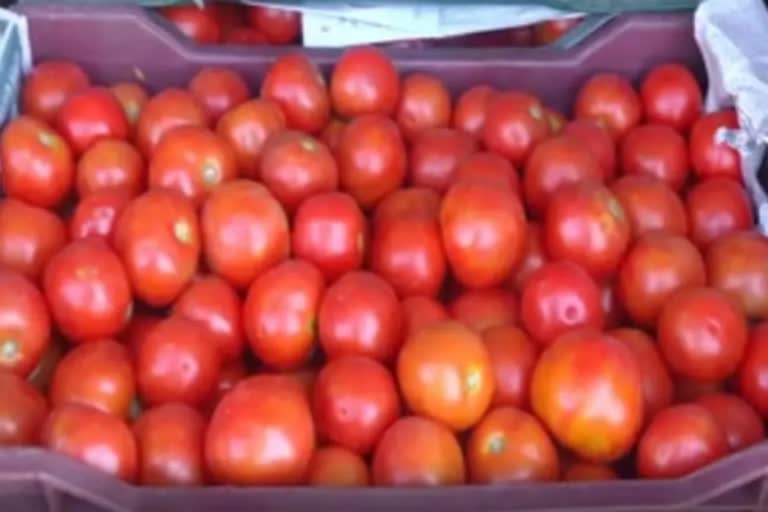 கோயம்பேடு மார்கெட் விலை நிலவரம்!- தக்காளி விலை ரூ. 10 குறைவு