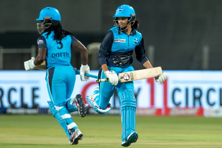 Supernovas  Womens T20 Challenge  സൂപ്പര്‍ നോവാസ്  ട്രെയ്ല്‍ബ്ലേസേഴ്‌സ്  Trailblazers  Womens T20 Challenge updates  Supernovas vs Trailblazers 1st innings score  Womens T20 Challenge Supernovas set 164 target for Trailblazers