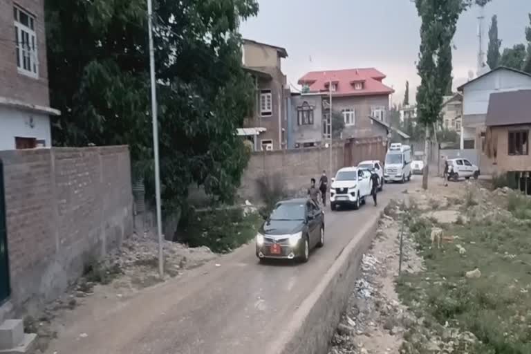 l-g-manoj-sinha-reached-sheikhpora-pandit-colony