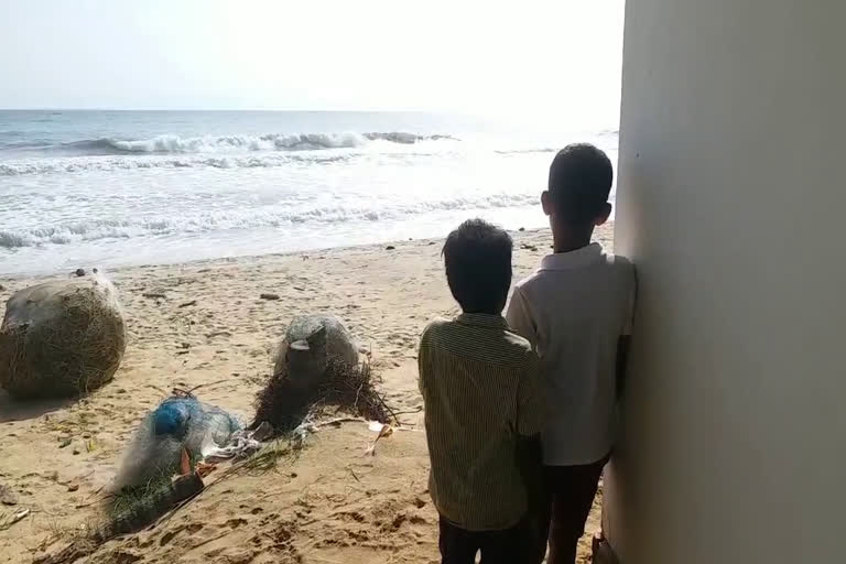 sea attack in chithari beach kasargod  sea attack in chithari beach  കാലവർഷത്തിൽ കടലാക്രമണത്തെ ഭയന്ന് ചിത്താരി കടപ്പുറം  കടലാക്രമണത്തെ ഭയന്ന് ചിത്താരി കടപ്പുറത്തുകാർ  കാലവർഷക്കെടുതിയെ ഭയന്ന് ചിത്താരി നിവാസികൾ