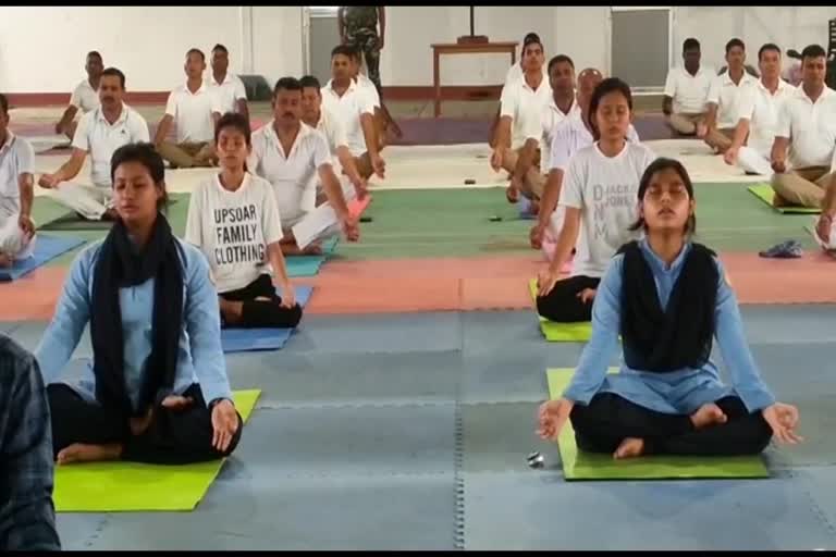 yoga-program-related-to-amrit-mahotsav-held-in-rangia-mahavidyalaya