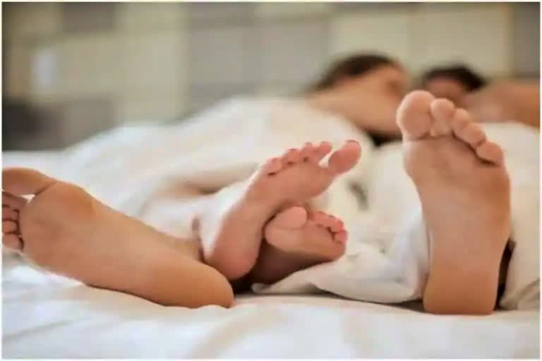 man dies while having sex in Mumbai hotel, man dies while having sex in Maharashtra, Maharashtra news, ಮುಂಬೈ ಹೋಟೆಲ್​ನಲ್ಲಿ ಲೈಂಗಿಕ ಕ್ರಿಯೆಯಲ್ಲಿ ತೊಡಗಿದ್ದ ವ್ಯಕ್ತಿ ಸಾವು, ಮಹಾರಾಷ್ಟ್ರದಲ್ಲಿ ಲೈಂಗಿಕ ಕ್ರಿಯೆಯಲ್ಲಿ ತೊಡಗಿದ್ದ ವ್ಯಕ್ತಿ ಸಾವು, ಮಹಾರಾಷ್ಟ್ರ ಸುದ್ದಿ,