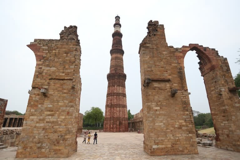 Qutub Minar Controversy