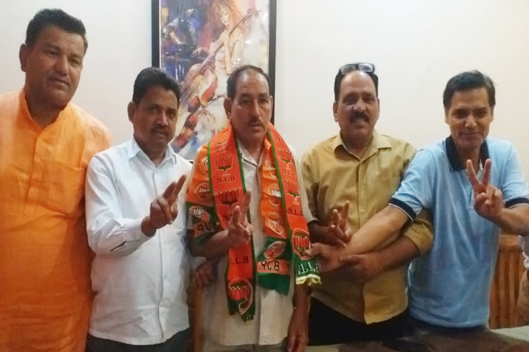 Hukum Singh Kunwar joined BJP