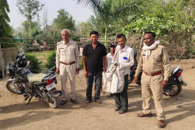 Bikaner Profession Save Vulture Life in MP