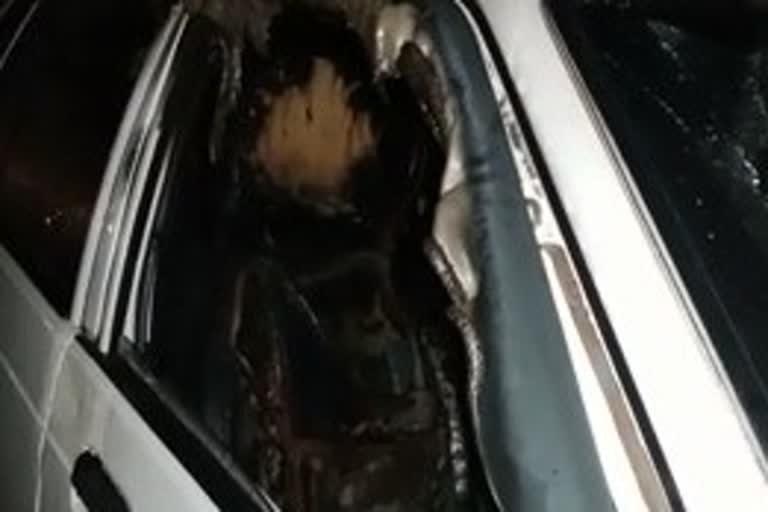 Fire in a moving car in Shivpuri