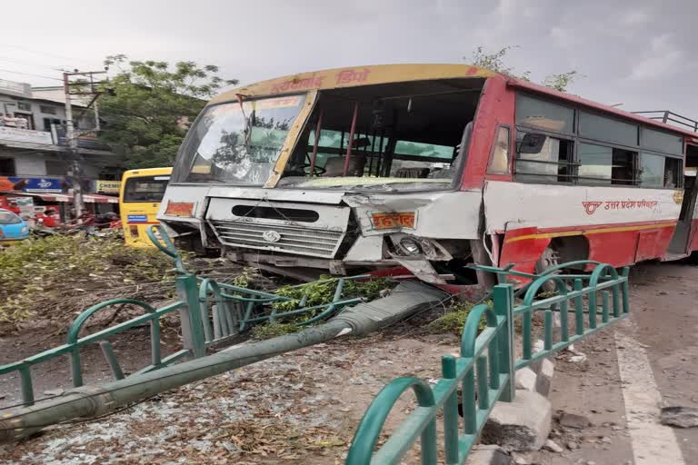 UP Roadways brake fails in dehradun