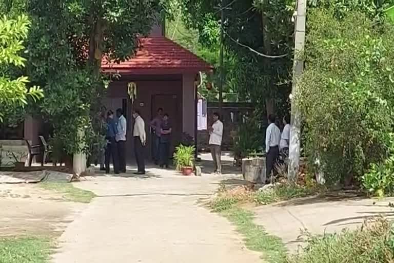 cbi raid on bandhu tirkey house in ranchi