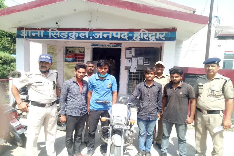 Vicious thief gang of Bijnor arrested in Haridwar