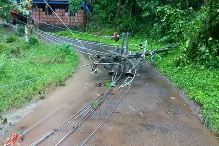 Malappuram Rain update  Heavy rain and wind in Malappuram  മലയോര മേഖലയില്‍ കനത്ത മഴയും കാറ്റും  കരുവാരകുണ്ട് ഒലിപ്പുഴ