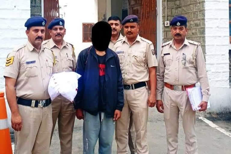 Charas smuggler arrested in Mandi