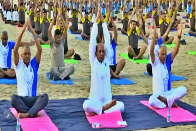 Defence Minister Rajnath participates in yoga session