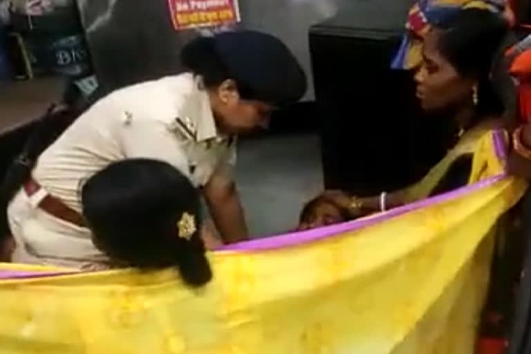 RPF staff becomes god for pregnant woman