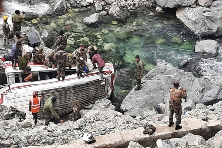 A party of 26 soldiers was moving from the transit camp in Partapur to a forward location in Sub Sector Hanif when the vehicle skidded off the road and fell in Shyok river, resulting in injuries to all occupants, says the Indian Army.