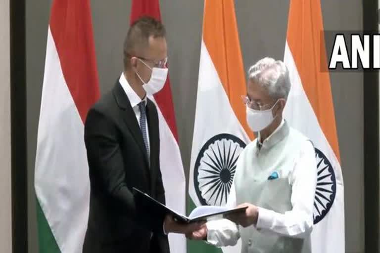 India Hungary signs MoU