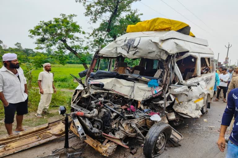 UP Road Accident:ଆଯୋଧ୍ୟା ଯାତ୍ରା ହେଲା ଶେଷ ଯାତ୍ରା, ୭ମୃତ ୧୦ ଆହତ