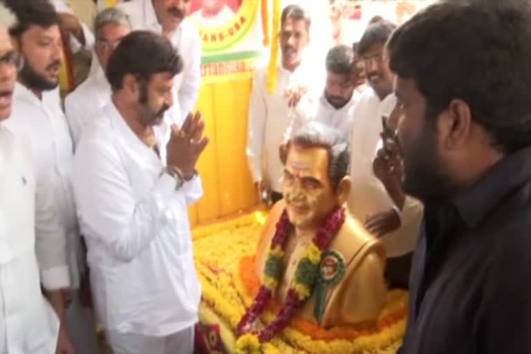 nandamuri-balakrishna-inaugurate-the-anna-canteen-in-guntur