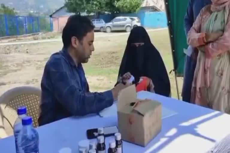 Conducting medical camp in Banihal