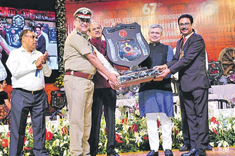 Five National Awards for Southern Railway