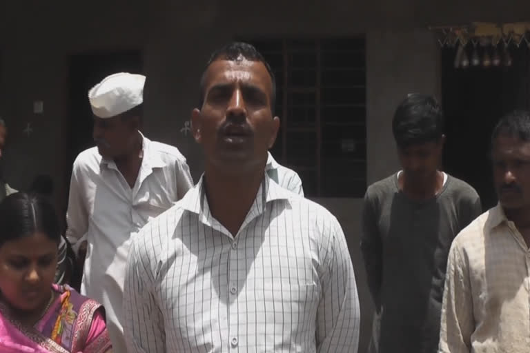 families outcast in rukdi village in kolhapur