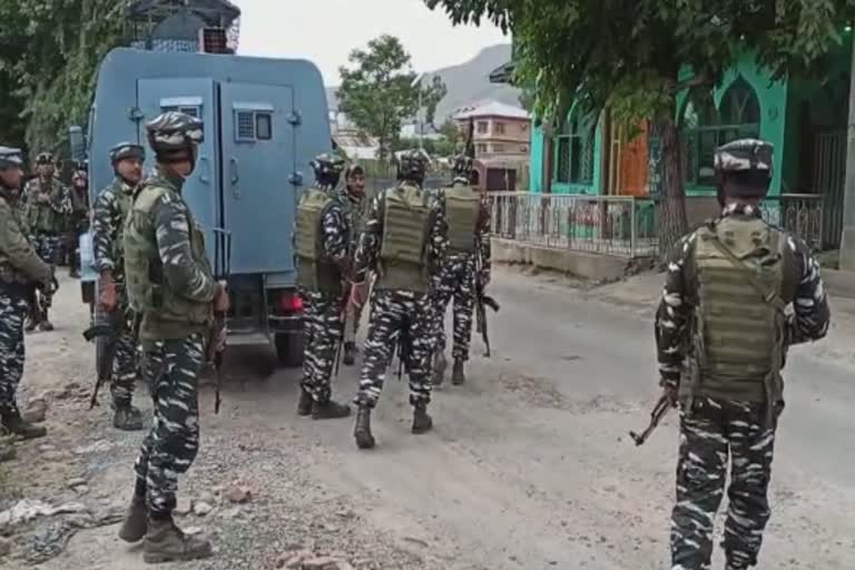 encounter-in-awantipora-rajpora-security-forces-on-the-job