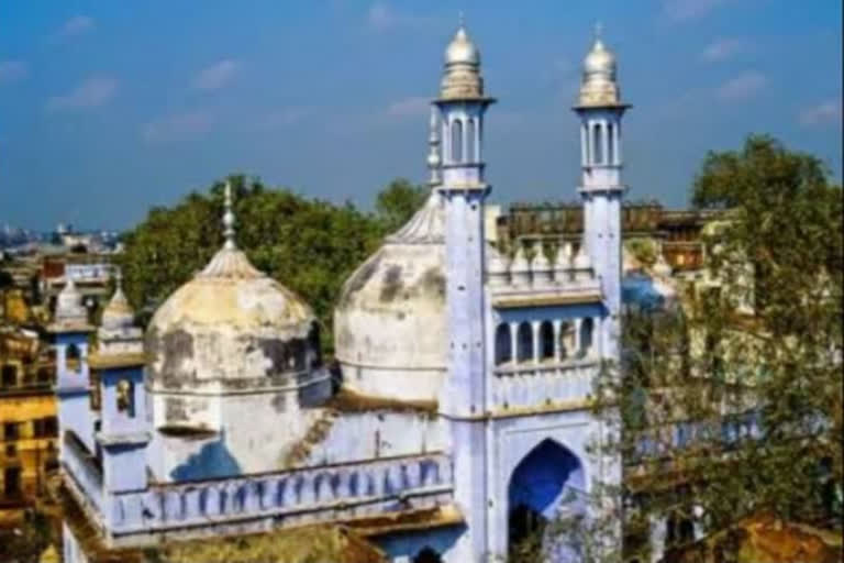 گیان واپی مسجد ویڈیو گرافی سروے کی سی ڈی ہندو فریق کو سونپی گئی