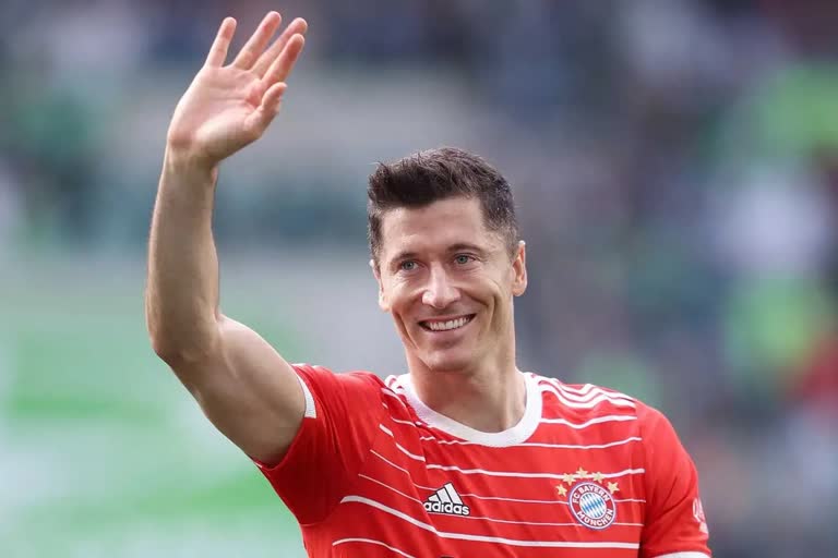 Robert Lewandowski says time at Bayern Munich is over  Robert Lewandowski  Robert Lewandowski leaves Bayern Munich  Lewandowski s agent Pini Zahavi  Lewandowski in to Barcelona  ബയേണ്‍ മ്യൂണിക്ക്  ബയേണ്‍ മ്യൂണിക്ക് വിടുമെന്ന് ലെവന്‍ഡോവ്‌സ്‌കി  റോബര്‍ട്ട് ലെവന്‍ഡോവ്‌സ്‌കി  പിനി സഹവി