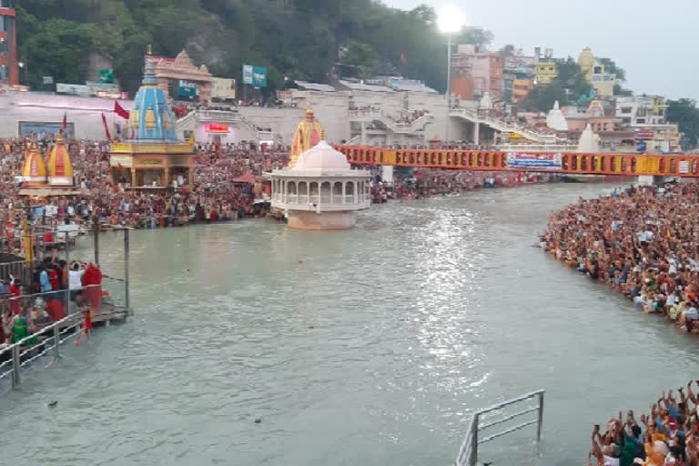 Haridwar Somvati Amavasya Snan record