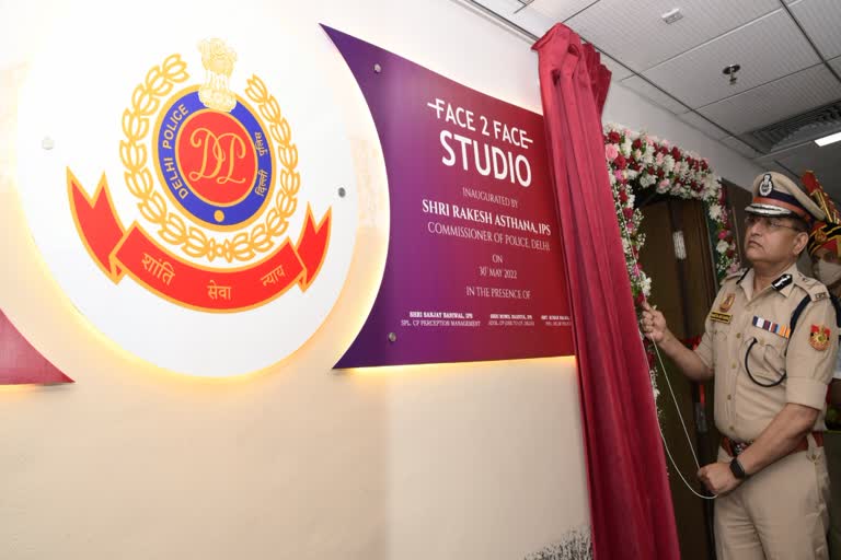 Police Commissioner Rakesh Asthana inaugurates social media cell