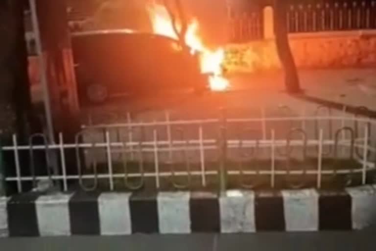 fire-in-car-engine-at-tirumala-in-tirupati-district