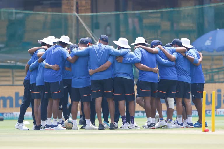 India vs South Africa updates  Indian cricket team in Delhi  South Africa team arrives in India  Indian team news  ഇന്ത്യ vs ദക്ഷിണാഫ്രിക്ക  ഇന്ത്യ vs ദക്ഷിണാഫ്രിക്ക ടി20  ഇന്ത്യന്‍ ക്രിക്കറ്റ്‌ ടീം