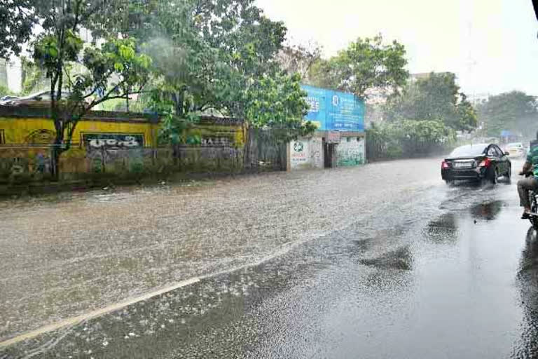 heavy Rain fall in Hyderabad