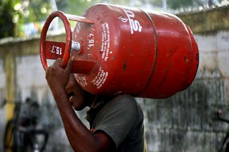 14 kg Gas cylinder price today