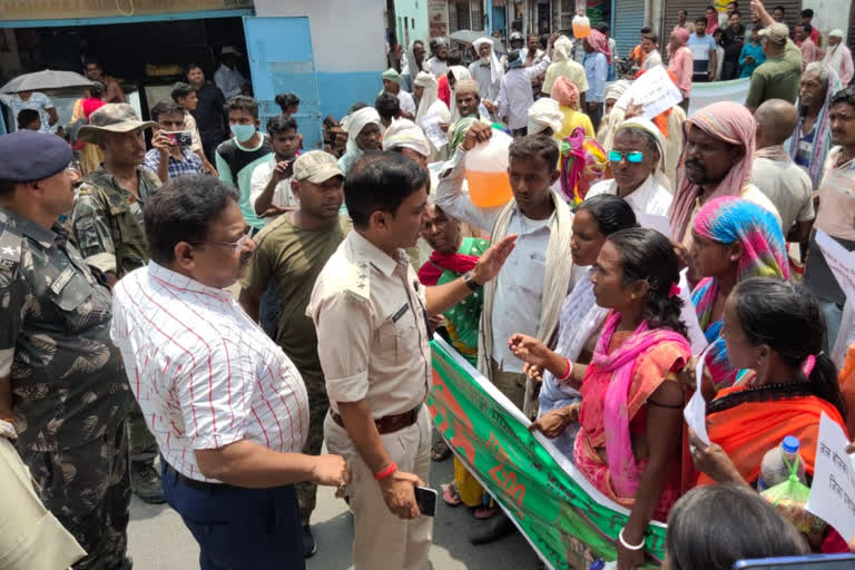 lathi-charge-on-farmers-in-giridih