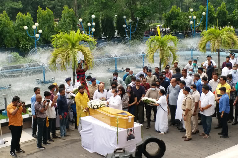 Gun Salute to KK from State Govt in Rabindra Sadan