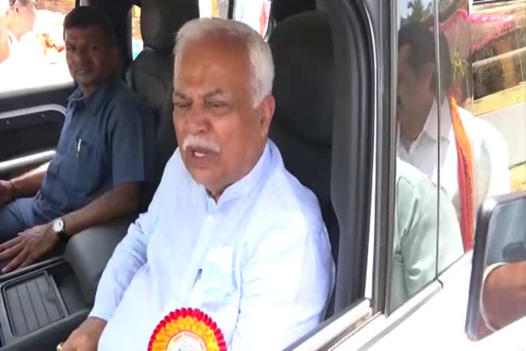 congress leader RV Deshpande