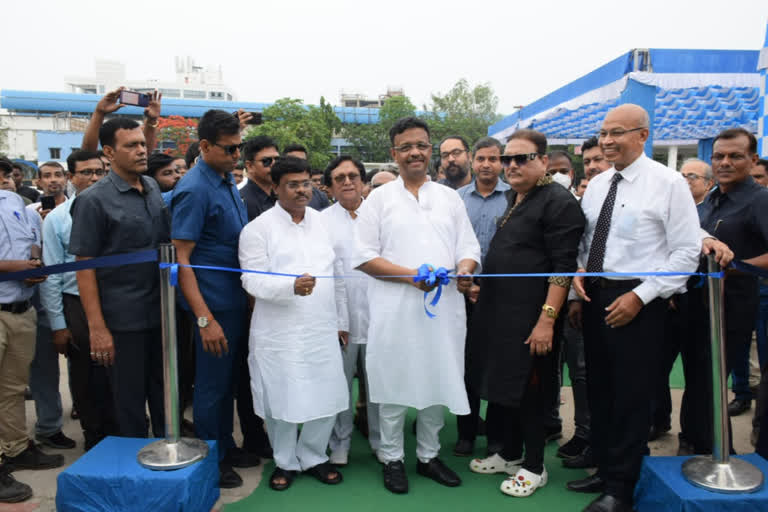 Gas station inaugurated for CNG buses in Kolkata