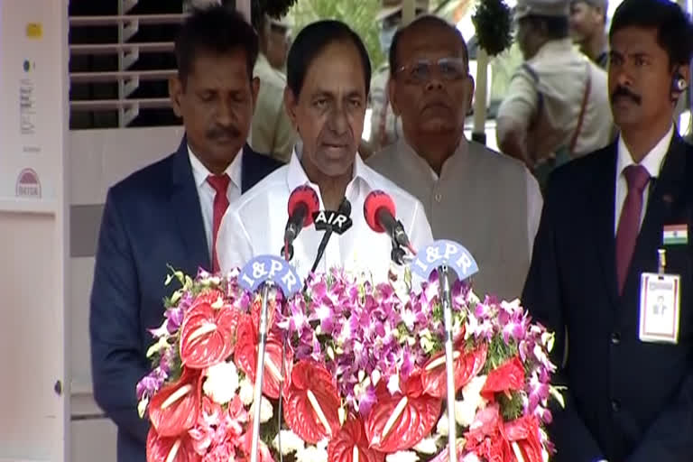 CM KCR