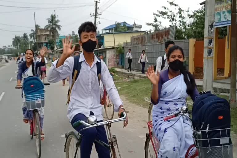 world-cycle-day-celebrated-by-cycle-rally-from-tezpur-college