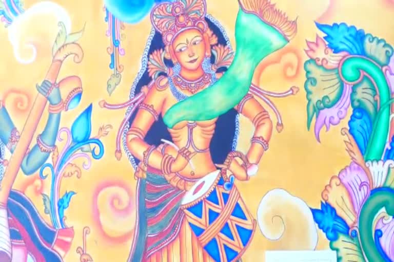 ചുമരുകളില്‍ വിരിയുന്ന വസന്തം  Spring student in mural painting in thrissur  ചുമര്‍ ചിത്ര കല  ചിത്ര കല  ചുമരില്‍ ചിത്രം വരച്ച് വിദ്യാര്‍ഥി  Student drawing a picture on the wall