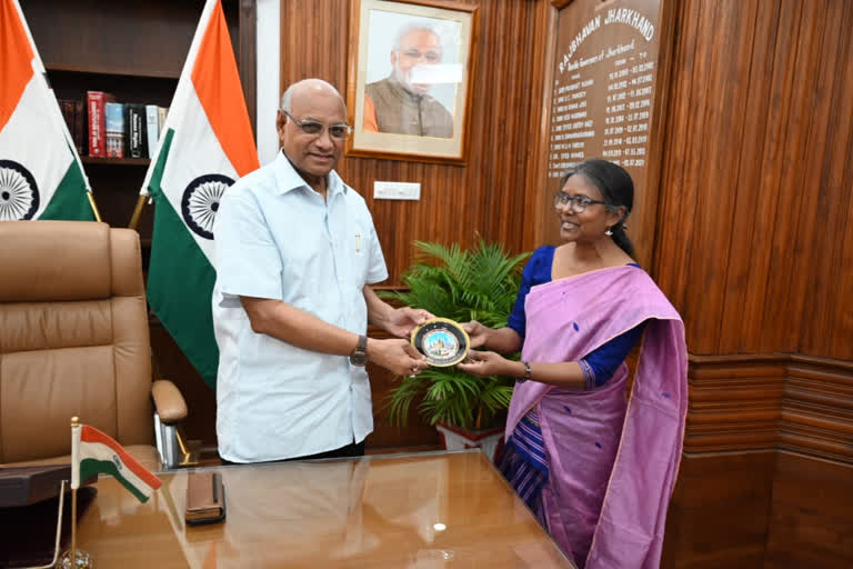 VCs of universities meet Governor Ramesh Bais in ranchi