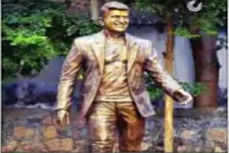 Puneeth Rajkumar bronze statue