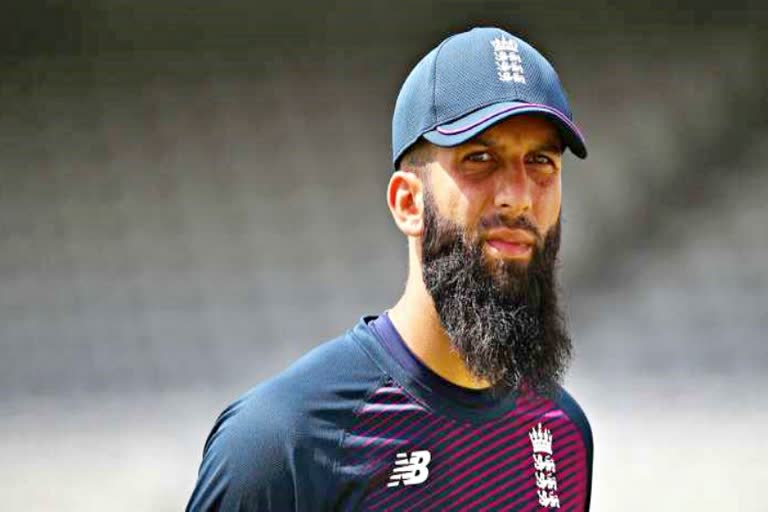 cricket  England Cricket  ECB  Moeen Ali  honored  OBE  award  इंग्लैंड के क्रिकेटर  इंडियन प्रीमियर लीग  चेन्नई सुपर किंग्स  स्टार ऑलराउंडर  मोईन अली