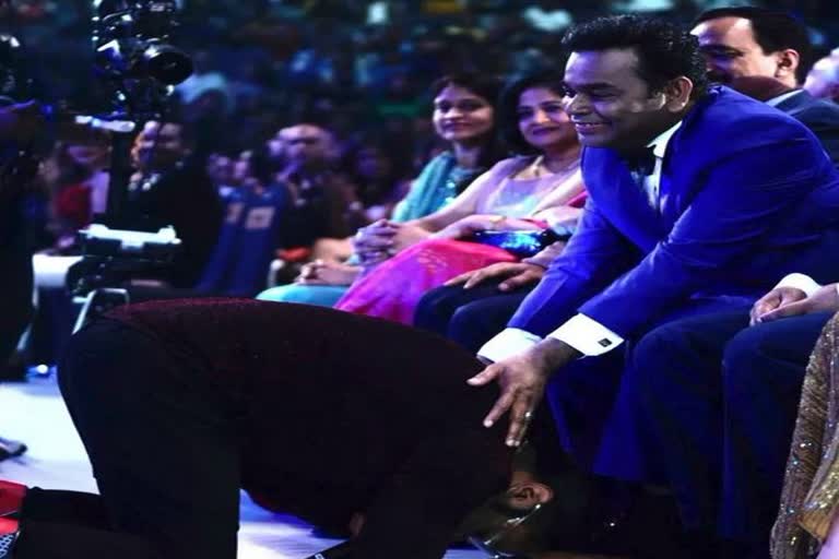 IIFA 2022: Yo Yo Honey Singh bows down at Rahman's feet, says 'moment of my life'