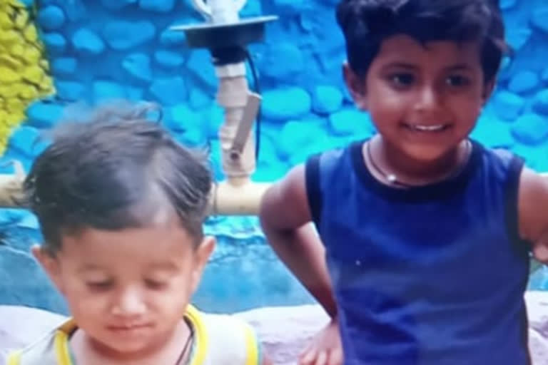 Man jumps into Narmada river with his childs  man jumped into the Narmada river in Madhya Pradeshs Sehore district  Family disputes leads suicide  കുട്ടികളുമായി പിതാവ് നര്‍മ്മദ നദിയില്‍ ചാടിയ സംഭവം  കുട്ടികളുമായി പിതാവ് നദിയില്‍ ചാടിയ സംഭവം കുട്ടികളുടെ മൃതദേഹങ്ങള്‍ കണ്ടെത്തി  മധ്യപ്രദേശില്‍ നര്‍മ്മദ നദിയില്‍ നിന്നും കുട്ടികളുടെ മൃതദേഹങ്ങള്‍ കണ്ടെത്തി