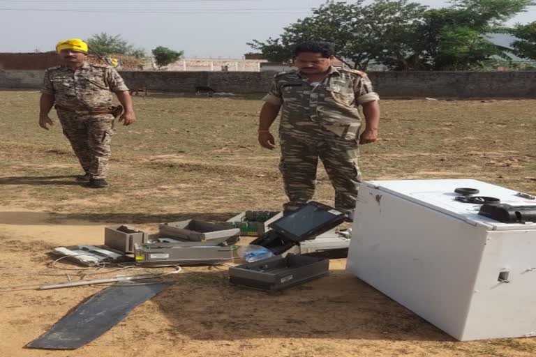 ATM found in unclaimed condition on road in Giridih