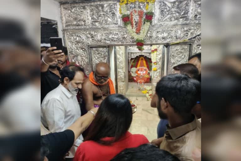 Actor Raghavendra Rajkumar visited Huligemma temple