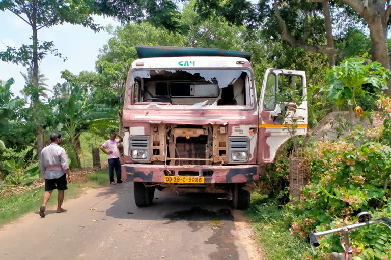 ବାଲି ବୋଝେଇ ହାଇୱା ଧକ୍କାରେ ନବମ ଶ୍ରେଣୀ ଛାତ୍ରୀ ମୃତ, ଉତ୍ତେଜିତ ଲୋକେ