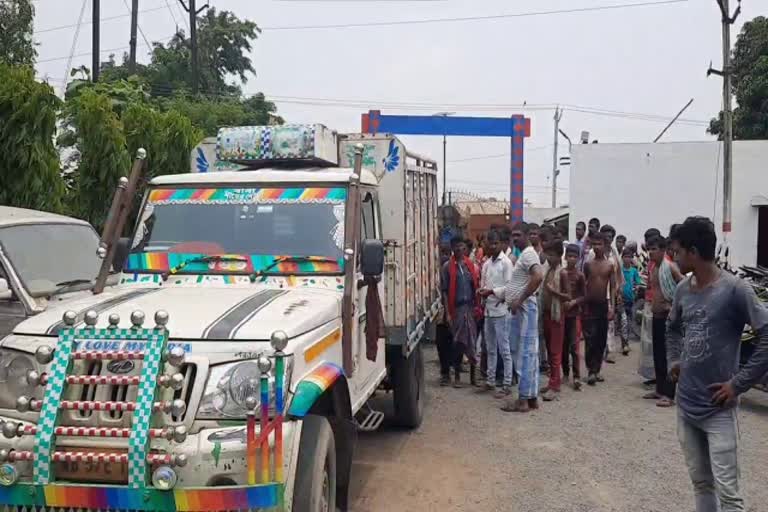 murder-in-pakur-truck-driver-crushed-by-vehicle