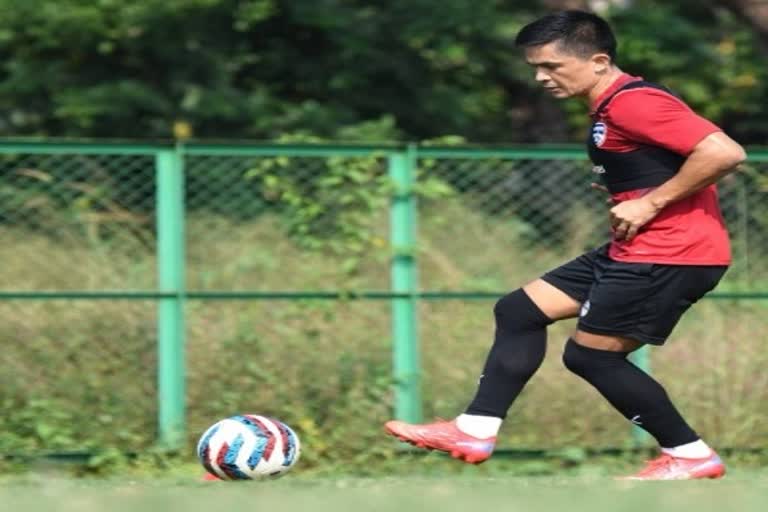 Sunil Chhetri Statement  Who is Sunil Chhetri  Asian Cup  Football  एशियन कप  सुनील छेत्री  साल्ट लेक स्टेडियम  Sports News  खेल समाचार